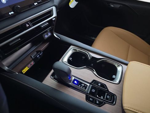 New 2026 Lexus RX 350h AWD/4WD image 24