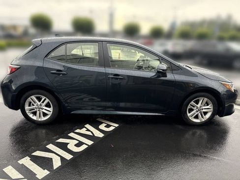 Used 2021 Toyota Corolla SE w/ Carpet Mat Package (TMS) FWD image 9