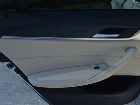 Used 2022 BMW 530i w/ Convenience Package RWD image 29