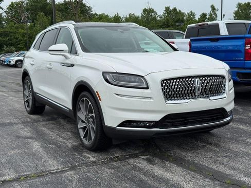 Used 2021 Lincoln Nautilus Reserve w/ Equipment Group 202A AWD/4WD image 2