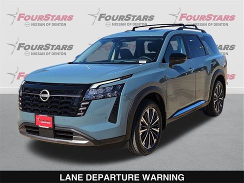 New 2026 Nissan Pathfinder Platinum image 9