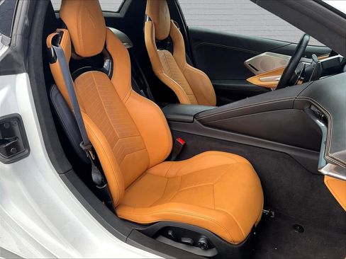 Used 2023 Chevrolet Corvette Stingray Premium Conv w/ Z51 Performance Package RWD image 21