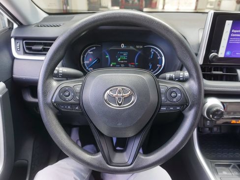 Certified 2025 Toyota RAV4 XLE AWD/4WD image 3
