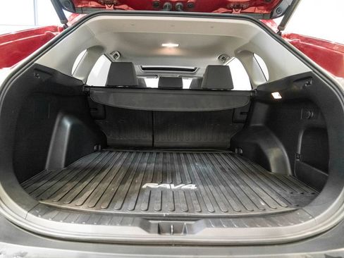 Used 2019 Toyota RAV4 XLE w/ Convenience Package AWD/4WD image 34