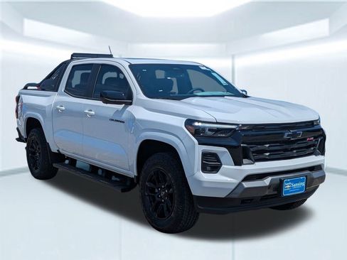 New 2025 Chevrolet Colorado Z71 w/ Midnight Edition image 9