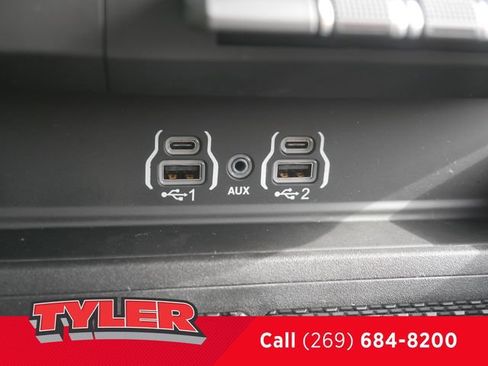 New 2026 RAM 1500 4x4 Crew Cab image 36