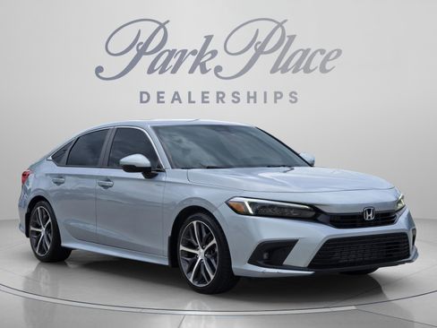 Used 2022 Honda Civic Touring image 7