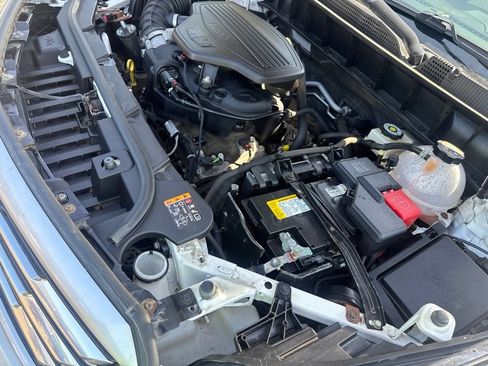 Used 2017 Cadillac XT5 Luxury AWD/4WD image 48