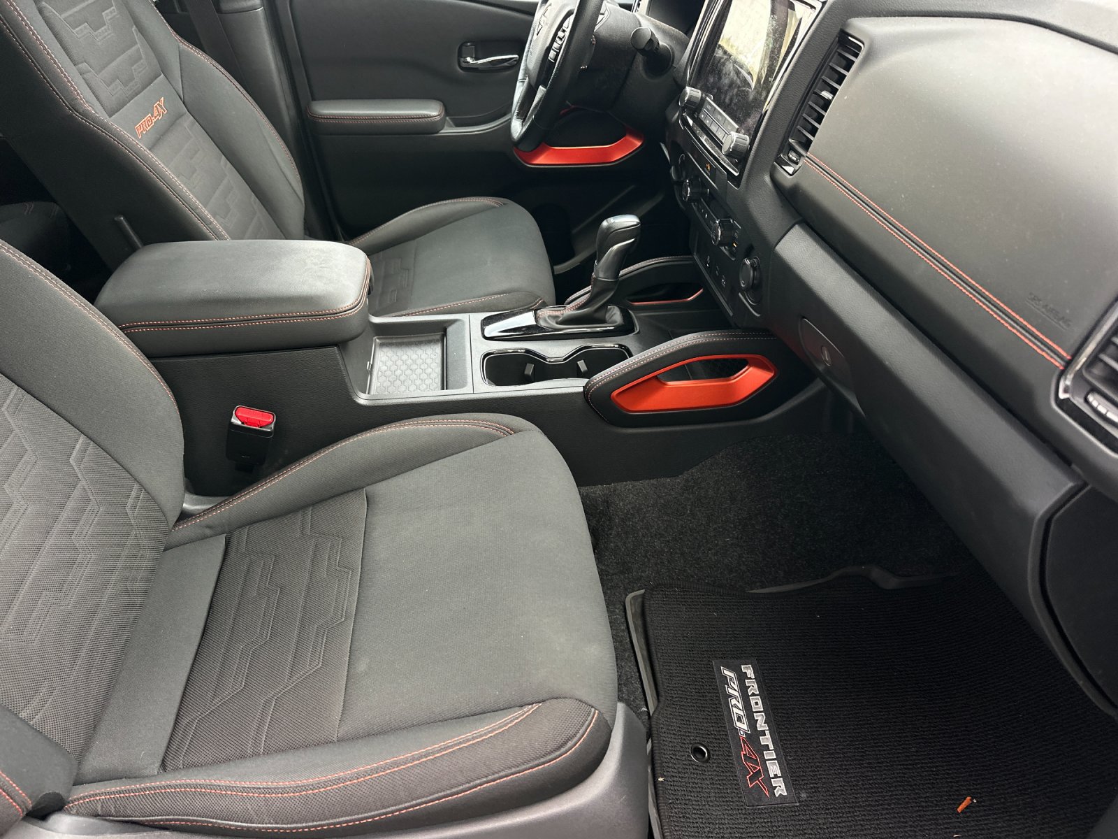 Used 2022 Nissan Frontier PRO-4X w/ Technology Package AWD/4WD image 15