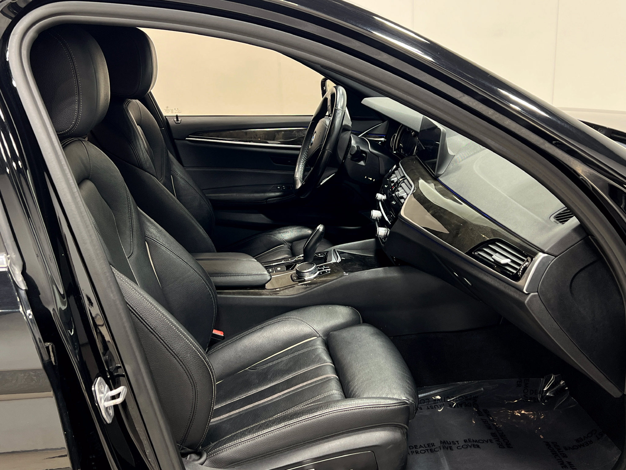 Used 2018 BMW 530e xDrive AWD/4WD image 33