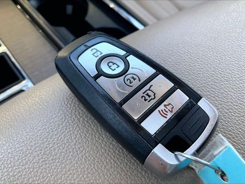 Used 2024 Ford Expedition Max Limited image 14