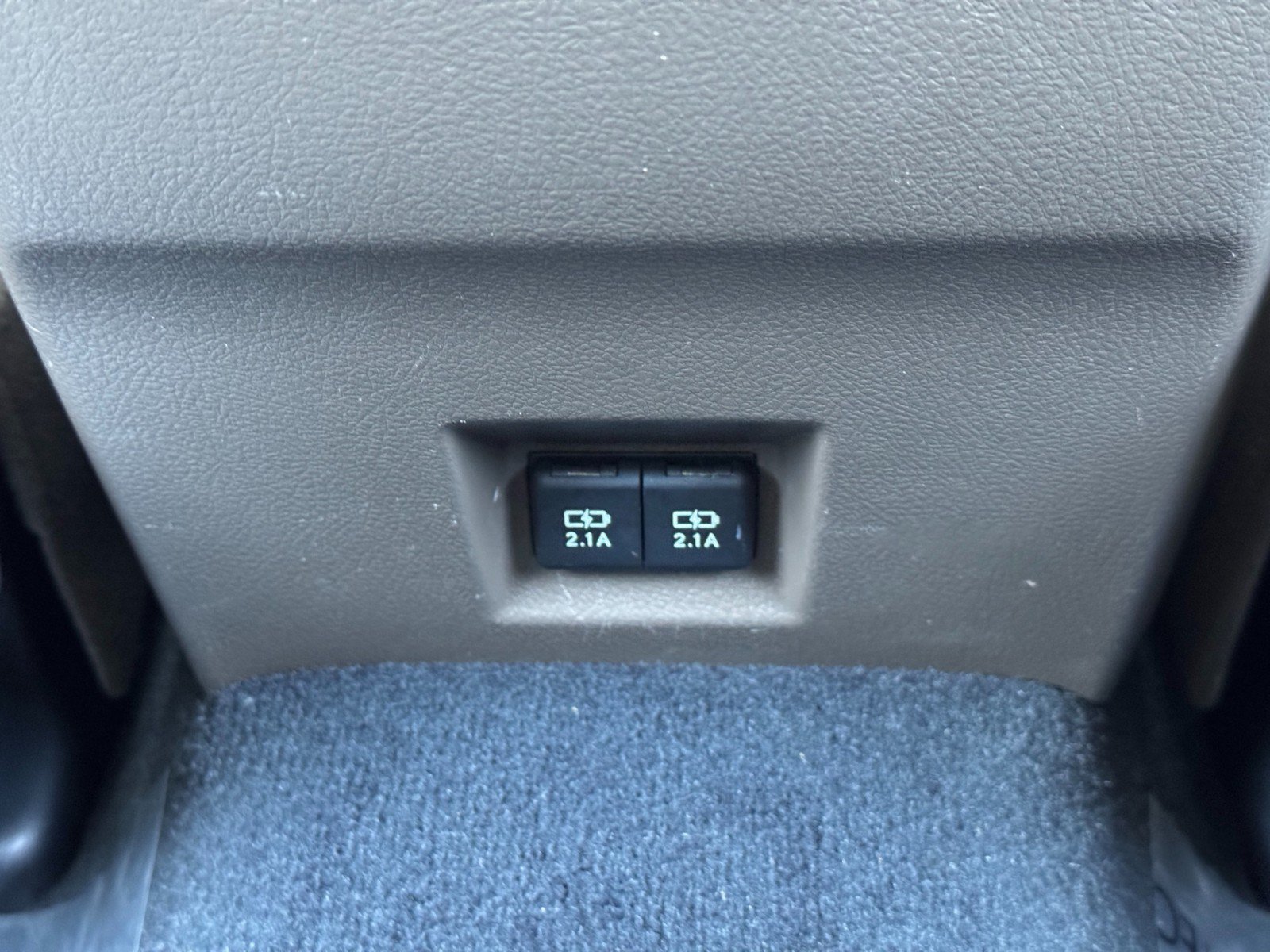 Used 2023 Lexus GX 460 Premium w/ Accessory Package AWD/4WD image 38