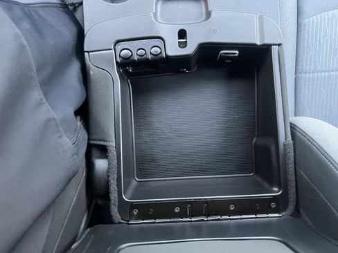 Used 2021 RAM 2500 Big Horn image 14