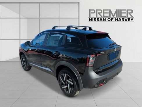 New 2026 Nissan Kicks SV w/ SV Premium Package image 3