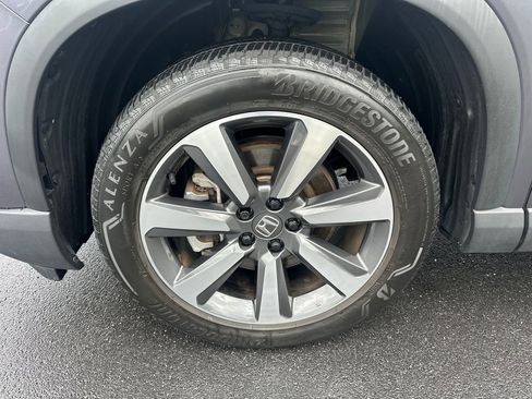 Used 2023 Honda Pilot Elite image 12