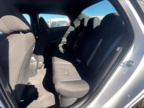 New 2025 Hyundai Elantra SEL image 10