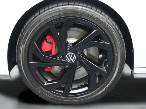 Used 2023 Volkswagen Jetta GLI Autobahn w/ GLI Black Package FWD image 10