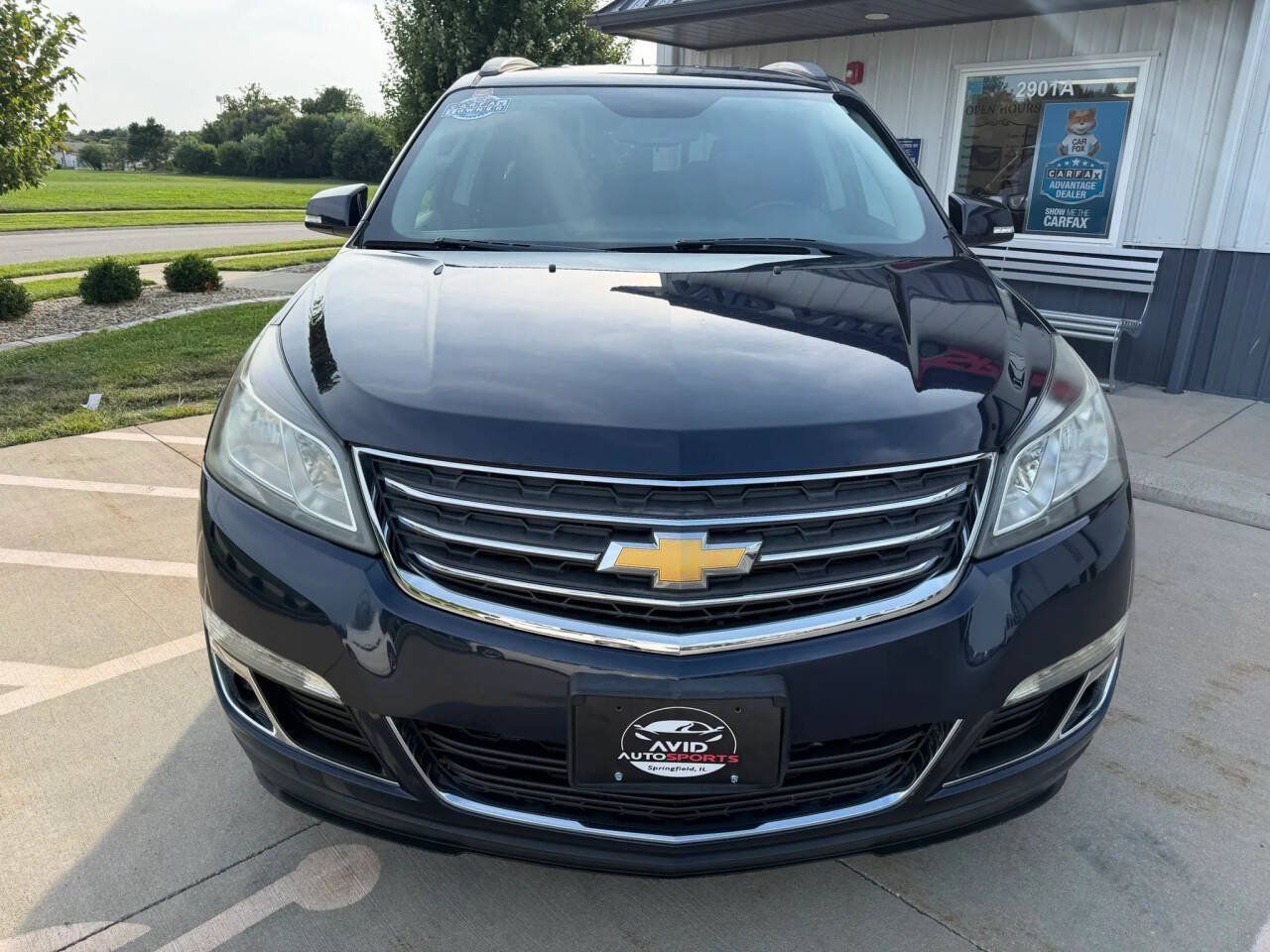 Used 2015 Chevrolet Traverse LT FWD image 9