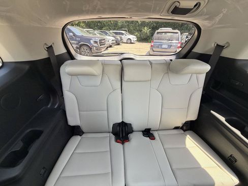 Used 2022 Kia Telluride SX w/ SX Prestige Package AWD/4WD image 28