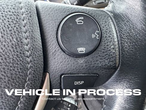 Used 2015 Toyota RAV4 Limited image 16