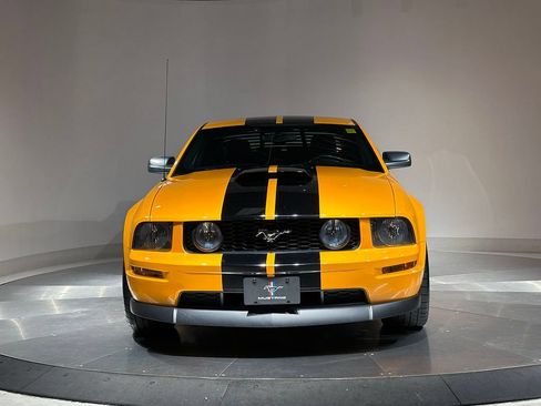 Used 2007 Ford Mustang GT RWD image 3