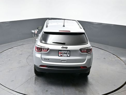 New 2026 Jeep Compass Latitude image 32