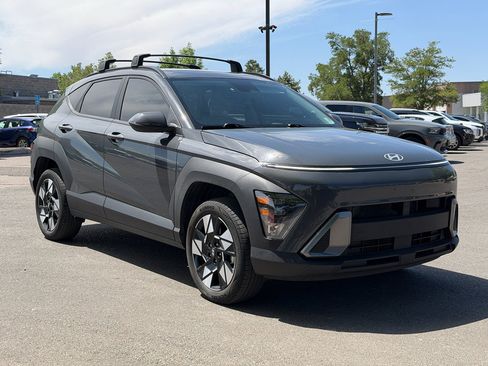 Used 2024 Hyundai Kona SEL AWD/4WD image 7