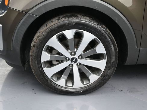 Used 2021 Kia Telluride EX w/ EX Premium Package FWD image 9