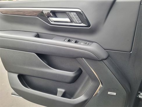 New 2025 Chevrolet Tahoe Premier image 14