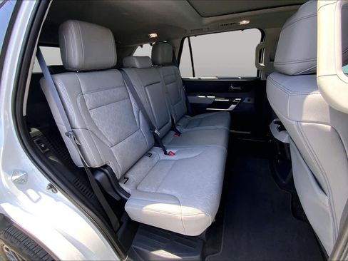 Used 2023 Toyota Sequoia Limited AWD/4WD image 20