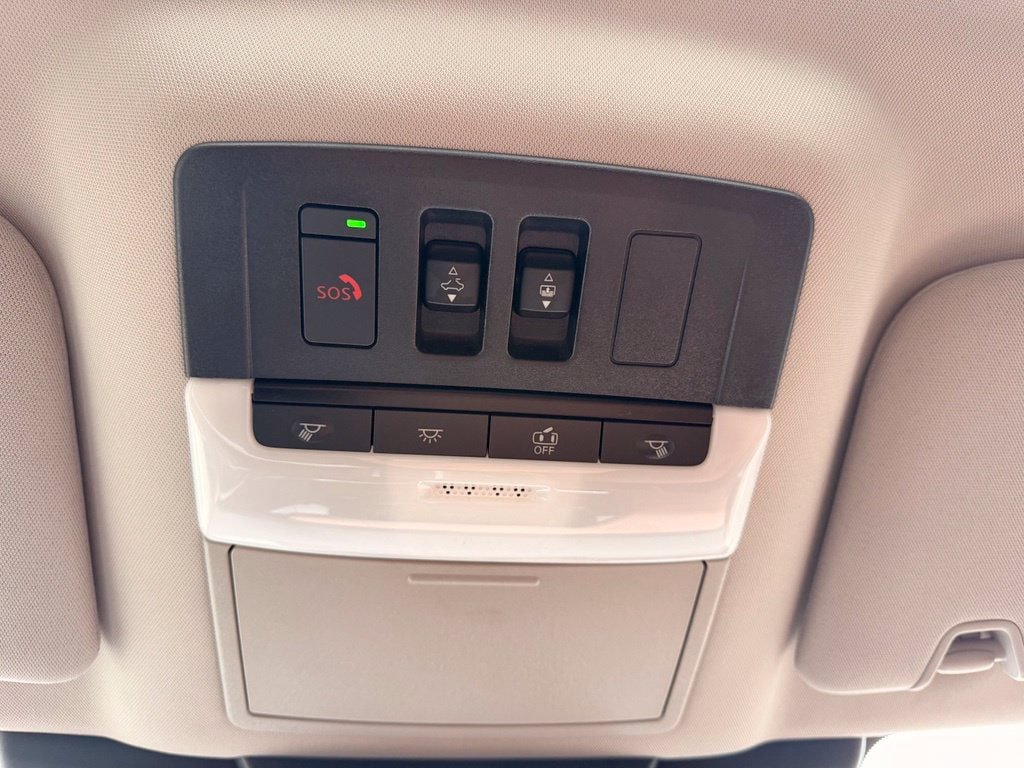 Used 2024 Nissan Pathfinder Platinum AWD/4WD image 30