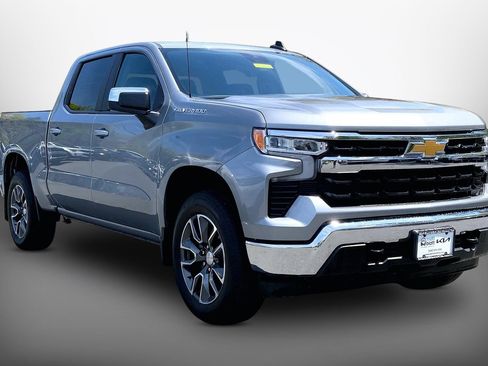 Used 2024 Chevrolet Silverado 1500 LT AWD/4WD image 3