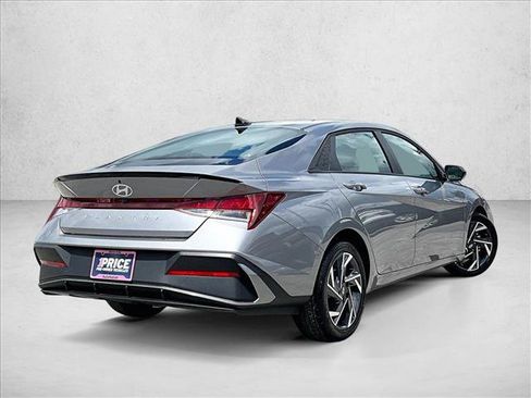 Used 2025 Hyundai Elantra Sport w/ Cargo Package FWD image 2
