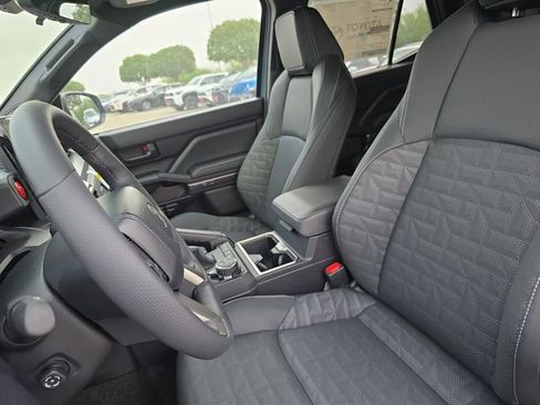 New 2026 Toyota 4Runner TRD Off-Road Premium AWD/4WD image 15