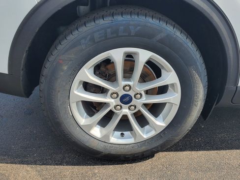 Used 2020 Ford Escape SE FWD image 29