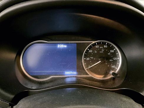 Used 2019 Nissan Kicks SV FWD image 19