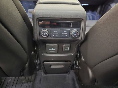 Used 2019 GMC Acadia Denali w/ Technology Package AWD/4WD image 33