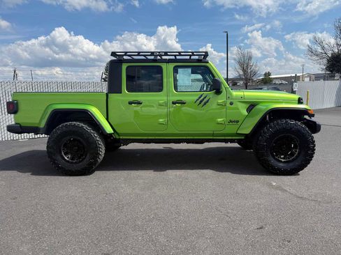 New 2025 Jeep Gladiator Sport image 5