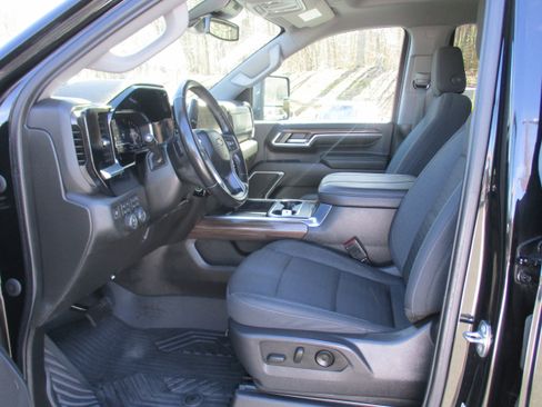 Certified 2024 Chevrolet Silverado 2500 LT image 11