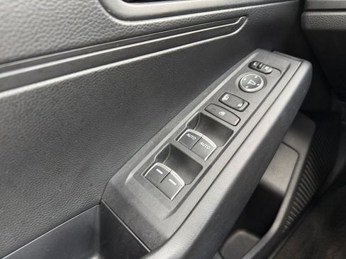 Used 2023 Honda Accord LX image 19