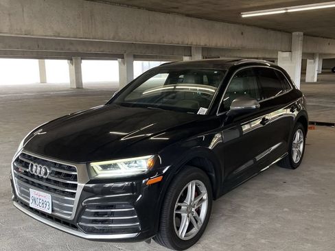 Used 2018 Audi SQ5 Premium Plus w/ Navigation Package AWD/4WD image 2
