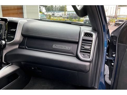 Used 2023 RAM 1500 Laramie AWD/4WD image 16