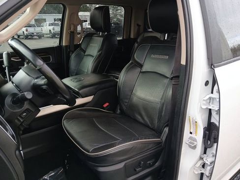 Used 2022 RAM 3500 Laramie image 40