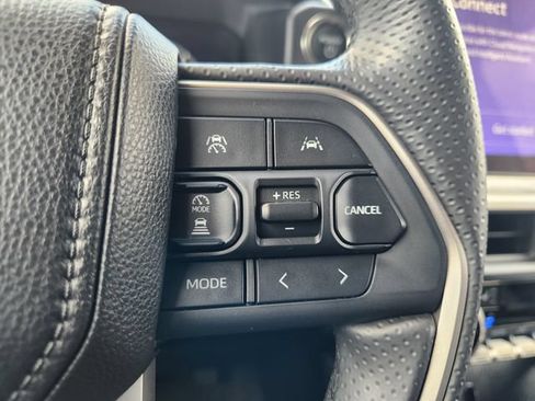 Certified 2025 Toyota 4Runner Trailhunter AWD/4WD image 28