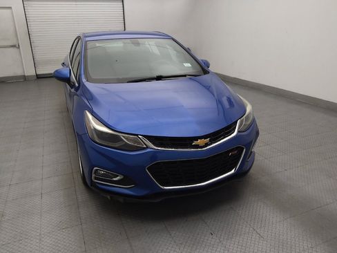 Used 2017 Chevrolet Cruze LT w/ Convenience Package FWD image 14
