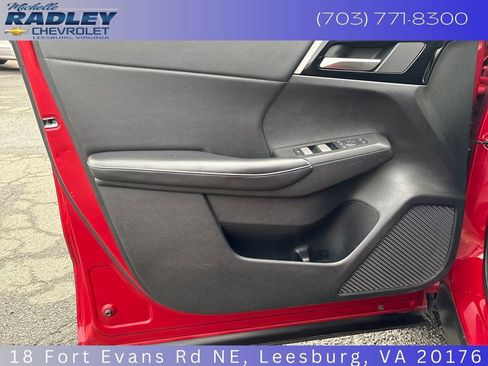 Used 2023 Mitsubishi Outlander SE image 16