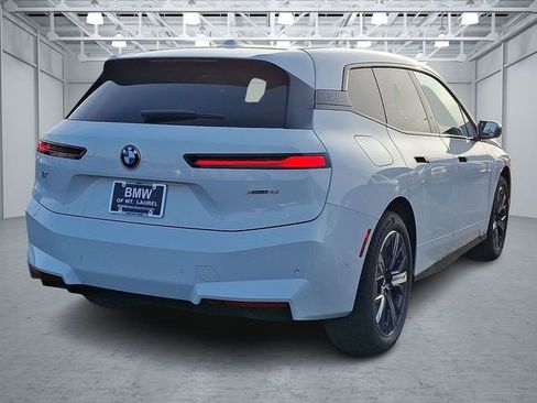 New 2026 BMW iX xDrive45 image 4