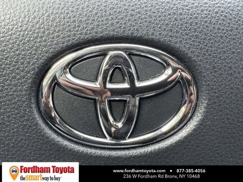 Used 2022 Toyota Highlander XLE image 33