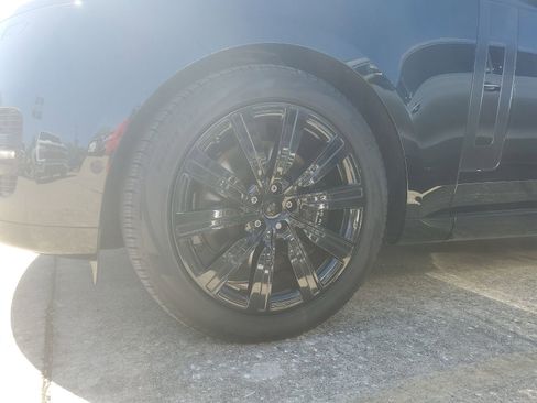 Used 2023 Land Rover Range Rover SE image 7