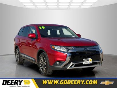 Used 2019 Mitsubishi Outlander SE